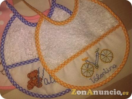 Baberos personalizados hecho a mano
